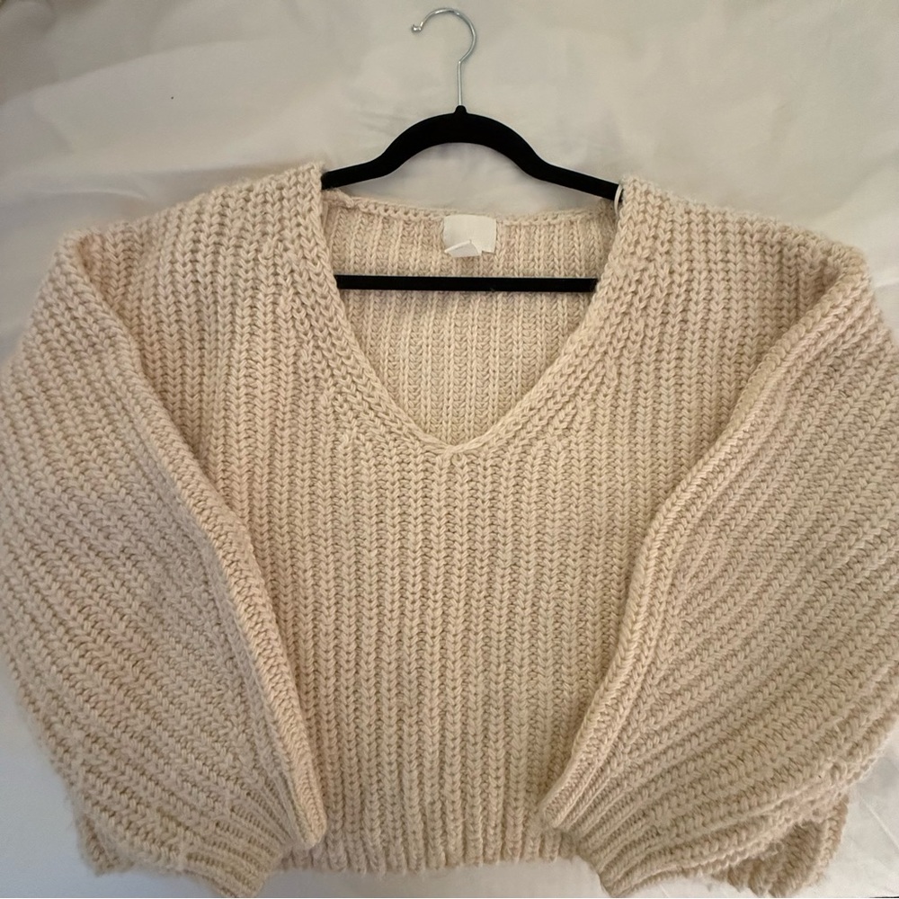 Baby pink knit sweater / size L / worn once / great condition